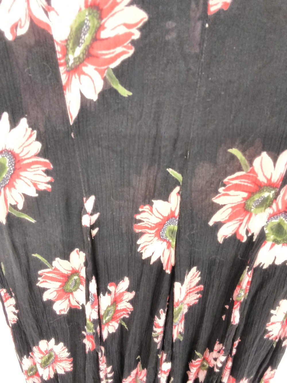 Beautiful Vintage-Style Floral Button-Front Midi Dress with Padded Shoulders - Picture 5 of 6